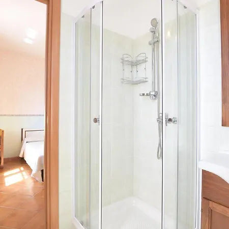 3 Bedroom Lovely In Villaurbana